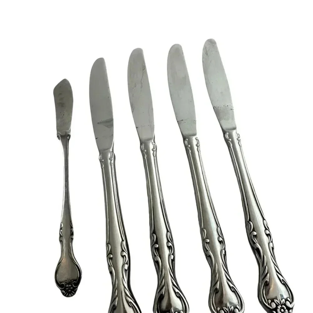 Oneida Northland Stainless Steel Vintage Pattern Five Knives Butter Flatware